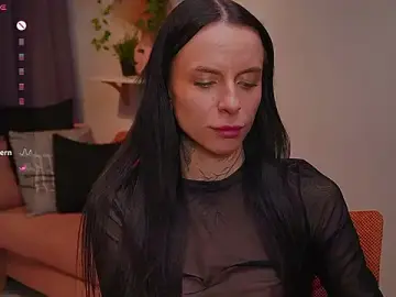 Stripchat Sex Cam of livia_starwars