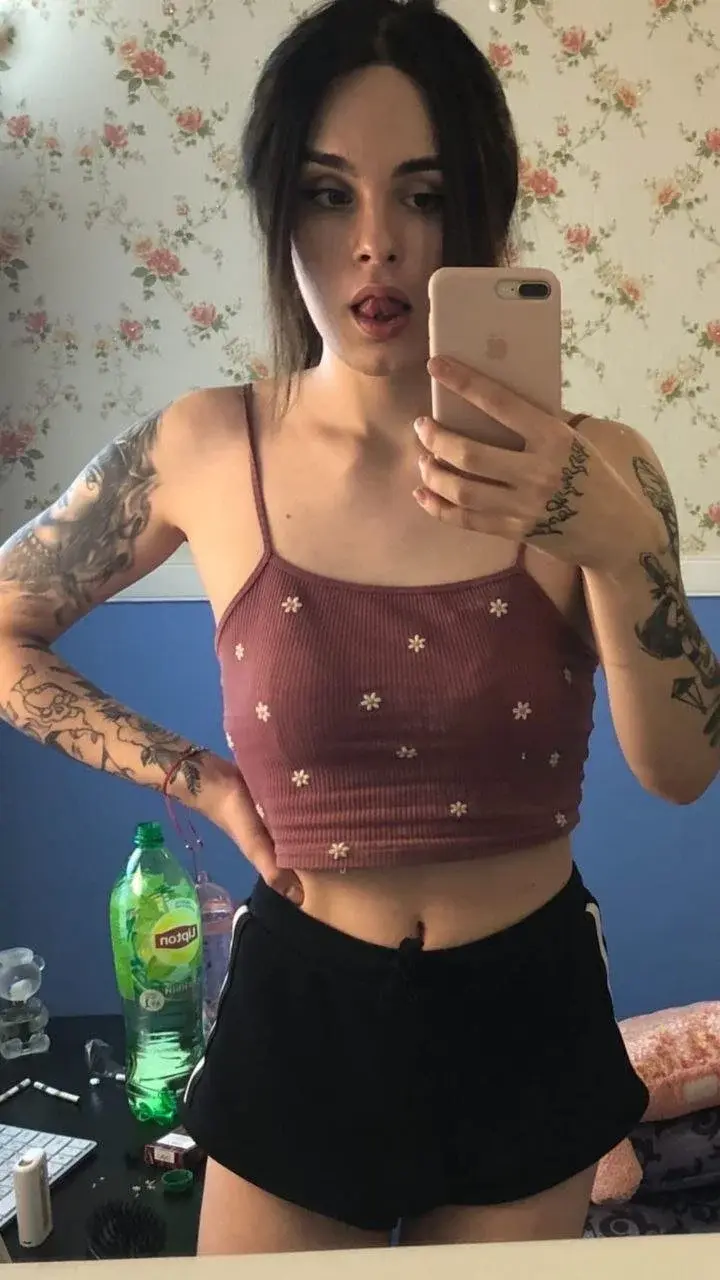 NaughtyLoryy