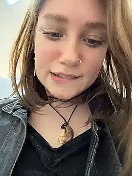 Stripchat Live Porn of lucy-joy