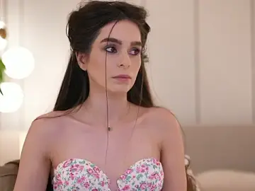 Stripchat Adult Webcam of DoviaClaire