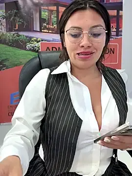 Stripchat Best Webcam of LIZ-06_