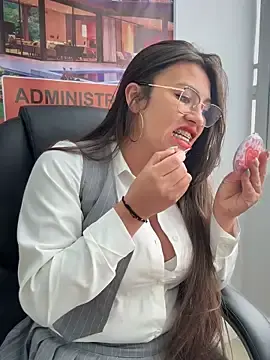 Stripchat Watch Live Sex Cams of LIZ-06_