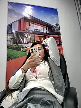 Stripchat Live Sex Cam of LIZ-06_