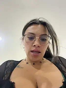 Stripchat Sex Cam of LIZ-06_