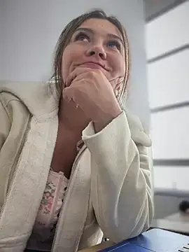 Stripchat Best Webcam of LIZ-06_