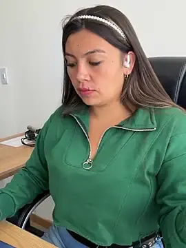 Stripchat Live Sex Cam of LIZ-06_