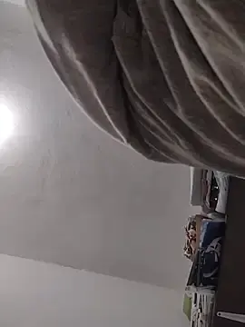 Stripchat Free Live Porn of Santiagoqro85