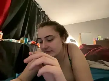 Stripchat Private Sex Chat of Snowbunnycake_131