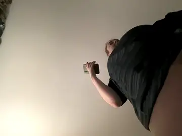 Stripchat Best Webcam of Snowbunnycake_131