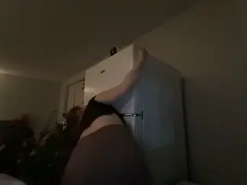 Stripchat Best live sex cam show of Snowbunnycake_131