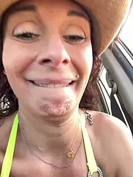 Stripchat Watch Live Sex Cams of therealbeverlycious