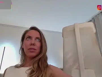 Stripchat Sex Cam of Nova-Lee