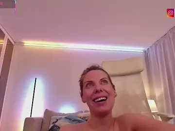 Stripchat Free Porn Cam of Nova-Lee