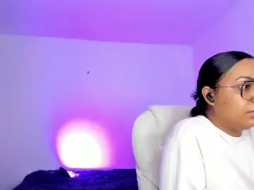 Stripchat Nude Webcam of ashanty_b5