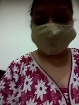 Stripchat Live Sex Cam of naughtymadam