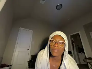 Stripchat Live Sex Cam of wynterheat