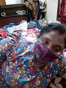 Stripchat Watch Live Sex Cams of Tamil_Kavitha10