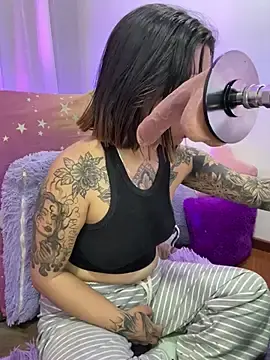 Stripchat Live Porn of _antonella_dreamss