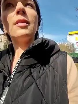 Stripchat Watch Live Sex Cams of Brilliant-Queen1