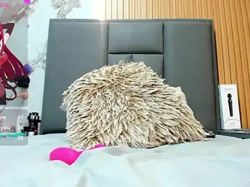 Stripchat Free Live Porn of Isisleroy1