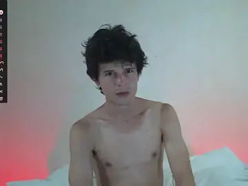 Stripchat Sex Cam of MaxxxTaylor