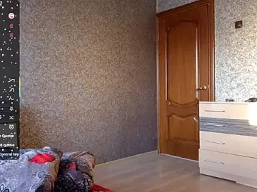 Stripchat Adult Video Chat of MousyHello