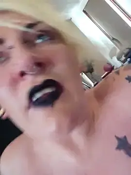 Stripchat Watch Live Sex Cams of PinkTheHawk