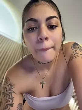 Stripchat Best live sex cam show of Sarasanders_4