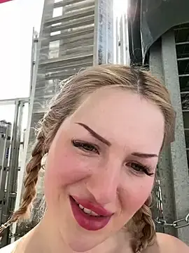 Stripchat Watch Live Sex Cams of shymasha