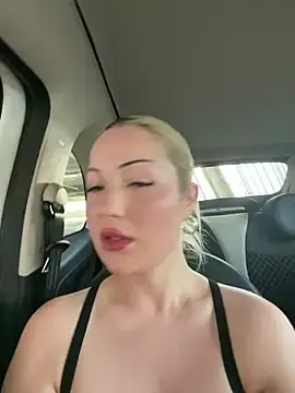 Stripchat Adult Webcam of shymasha