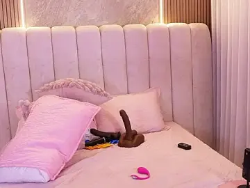 Stripchat Nude Webcam of emyli_sw_