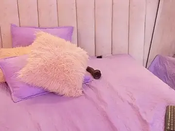 Stripchat Best live sex cam show of emyli_sw_