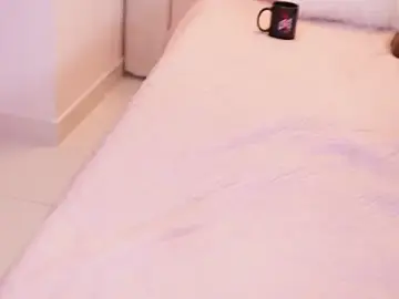 Stripchat Watch Live Sex Cams of emyli_sw_