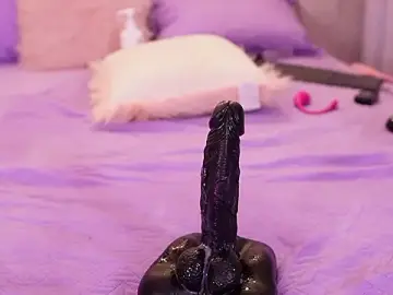 Stripchat Watch Live Sex Cams of emyli_sw_