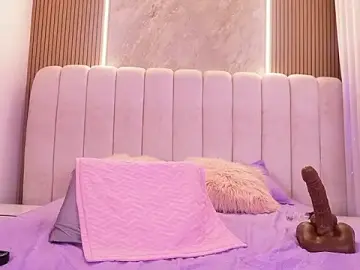 Stripchat Live Sex Cam of emyli_sw_