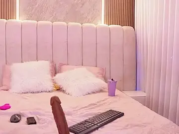 Stripchat Nude Webcam of emyli_sw_