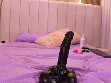 Stripchat Live Sex Cam of emyli_sw_