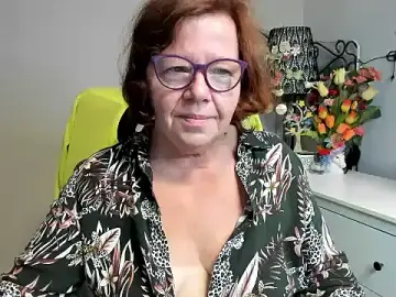 Stripchat Sex Cam of Adelewildx