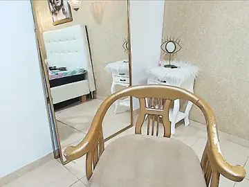 Stripchat Free Porn Cam of Miladiosa