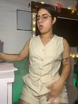 Stripchat Nude Webcam of Natasha-Naughty-