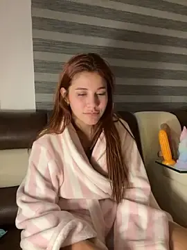 Stripchat Live Porn of crystal_bunny7