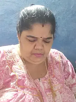 Stripchat Nude Webcam of tamilthanushri