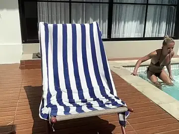 Stripchat Live Sex Cam of amelialorenz