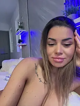 Stripchat Sex Cam of KirstieVegas