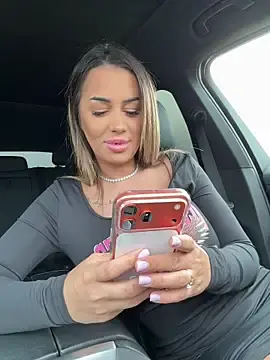 Stripchat Best live sex cam show of KirstieVegas