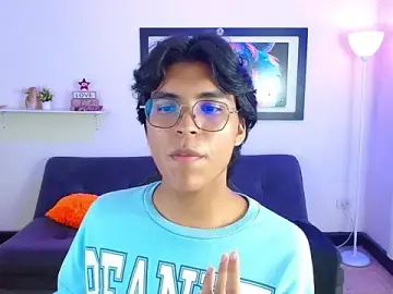 Stripchat Adult Video Chat of Maecum18