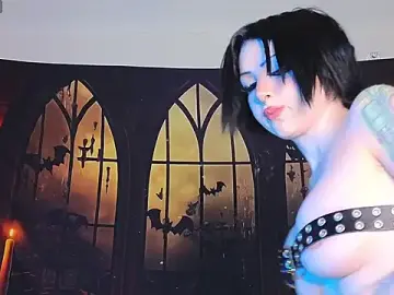 Stripchat Live Sex of Ivey_Strigoi