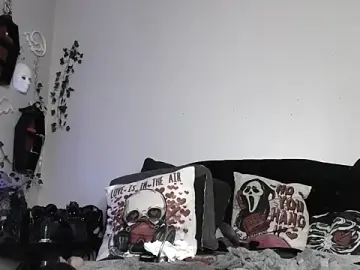 Stripchat Free Live Porn of Ivey_Strigoi