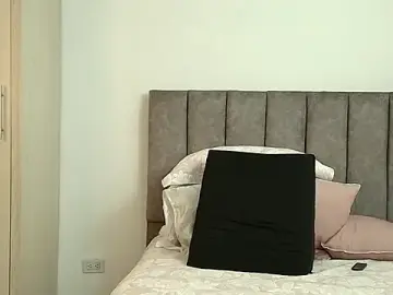 Stripchat Live Sex Cam of karina_lewis_