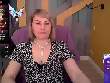 Stripchat Nude Webcam of Candy_Long